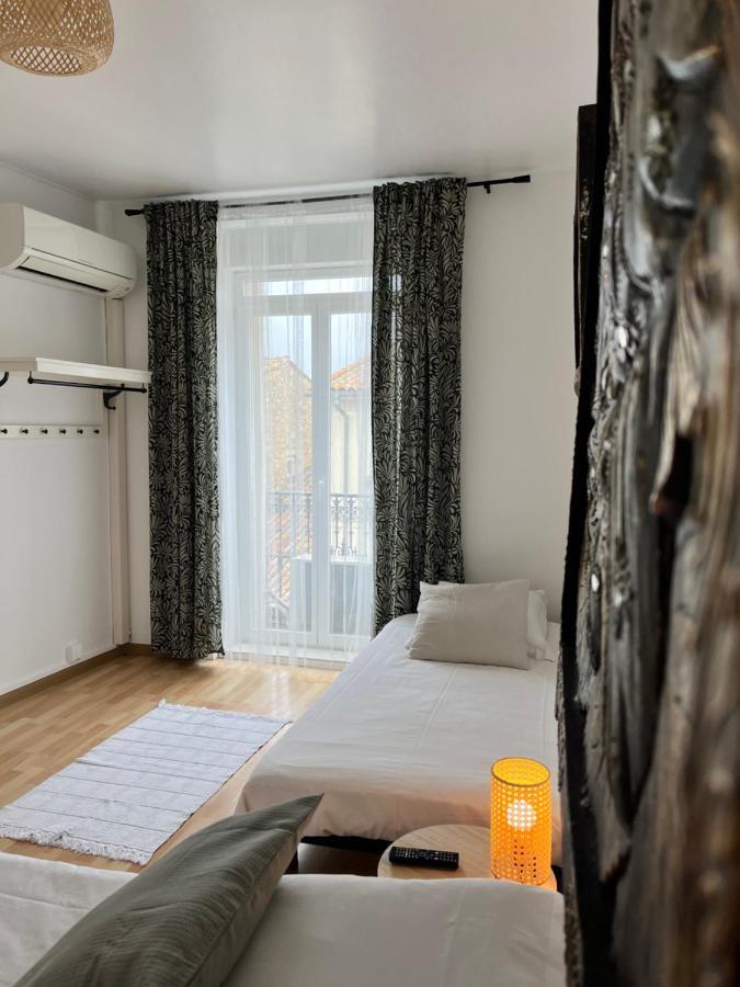 Les Enfants Terribles Hotel Villeneuve-les-Beziers Ngoại thất bức ảnh