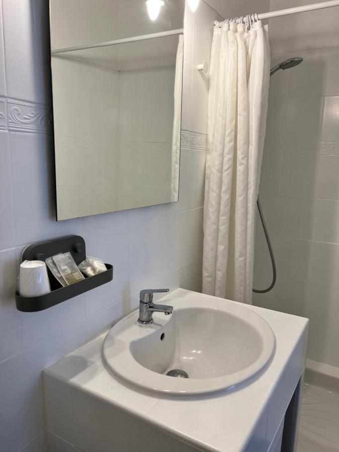 Les Enfants Terribles Hotel Villeneuve-les-Beziers Ngoại thất bức ảnh